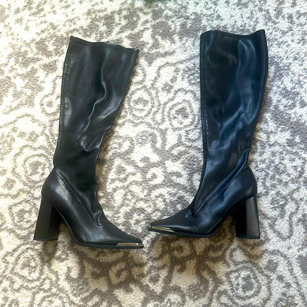 Mid calf Boots